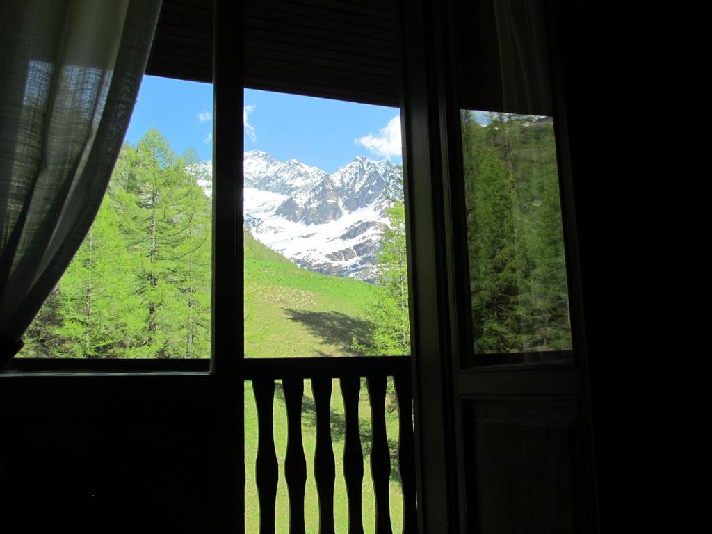 Hotel Lysjoch Gressoney-La-Trinite Exterior photo